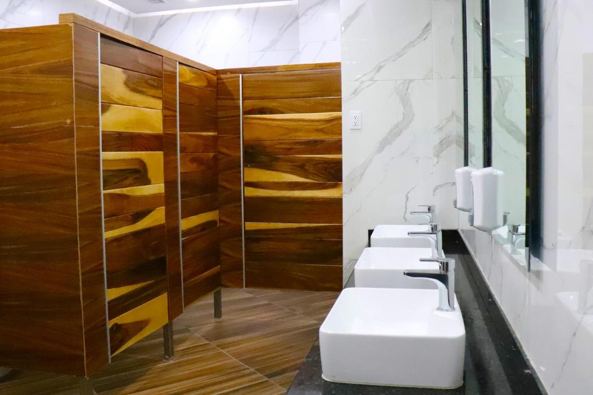 Hotel Bugari Aeropuerto Guadalajara - Hizvo