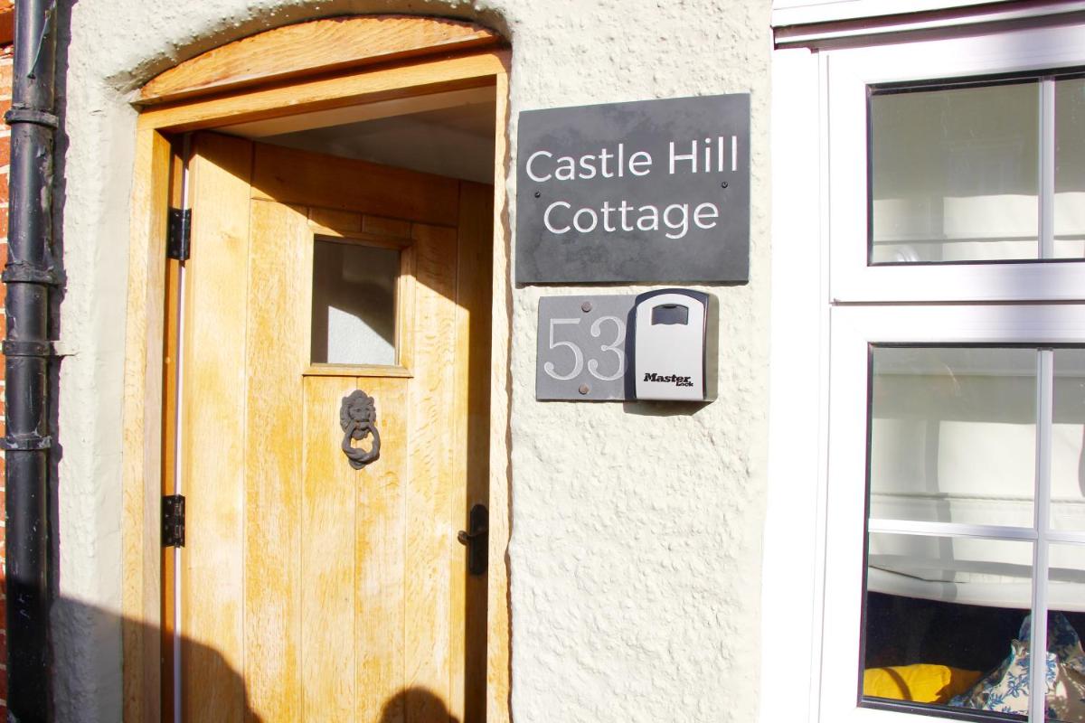 Romantic* Castle on the Hill Cottage *Framlingham - Housity