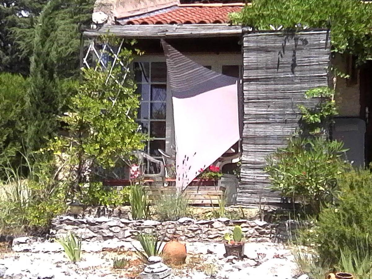 Petit studio atypique et cosy en Provence - Housity