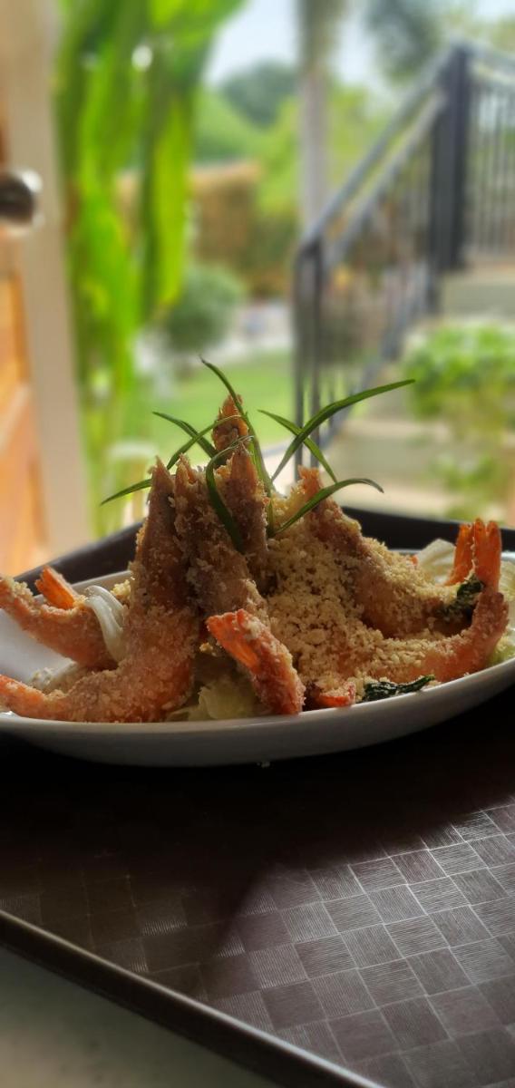 A Villas Resort & Restaurant - Housity