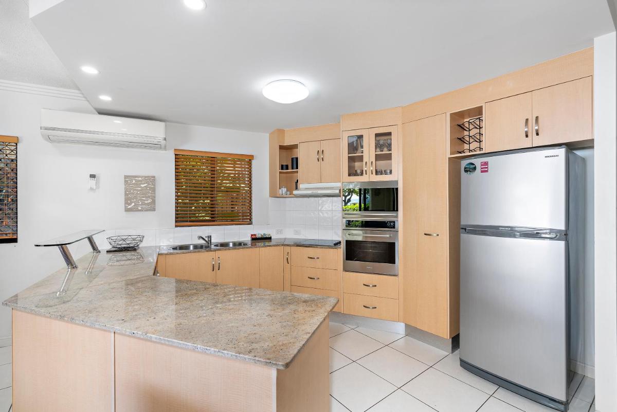 Meridien Beachfront Apartments at Trinity Beach - Housity