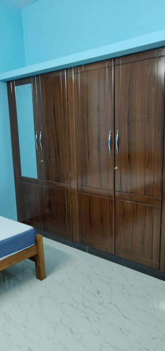 Dev's Residency - Housity