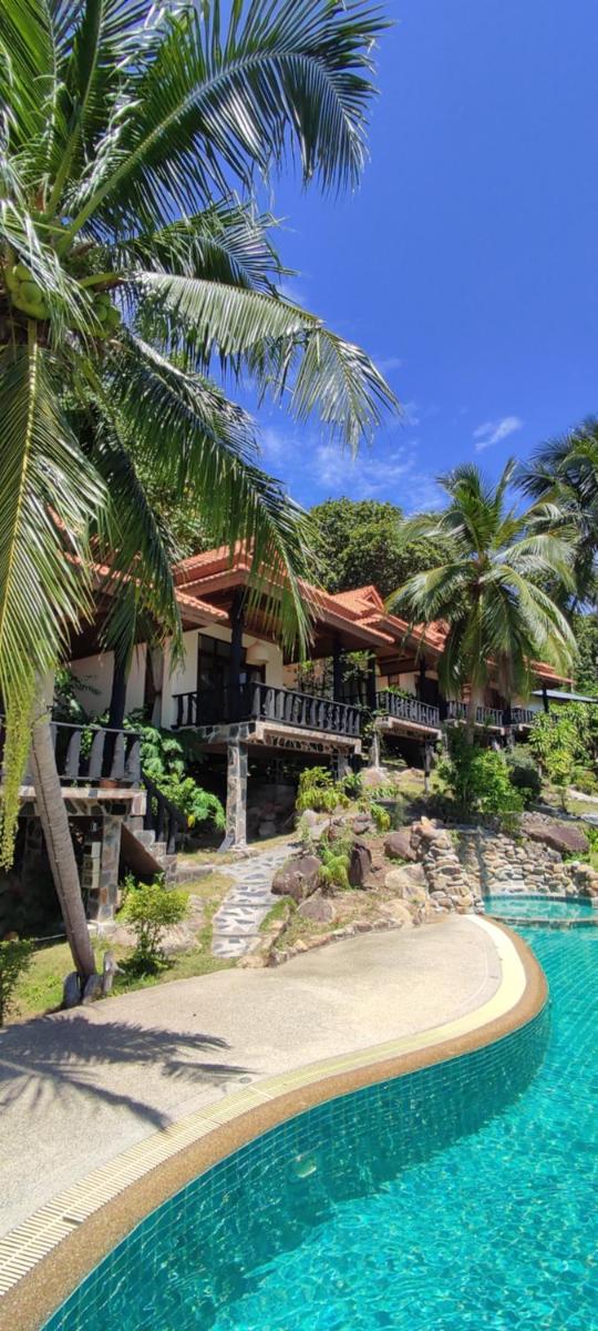 RED PEARL BEACH RESORT - Housity