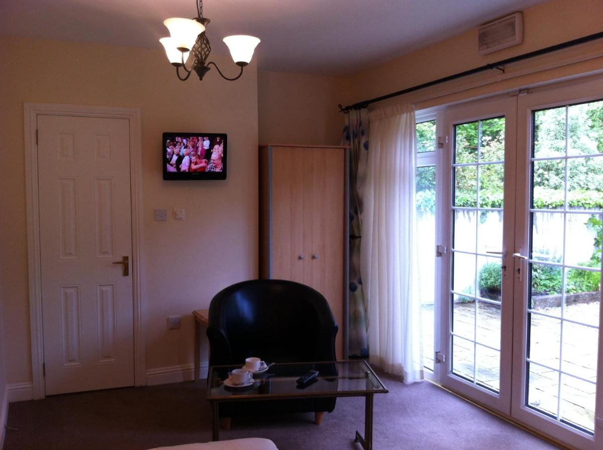 Suitetrails - Ashling House Serviced Accommodation