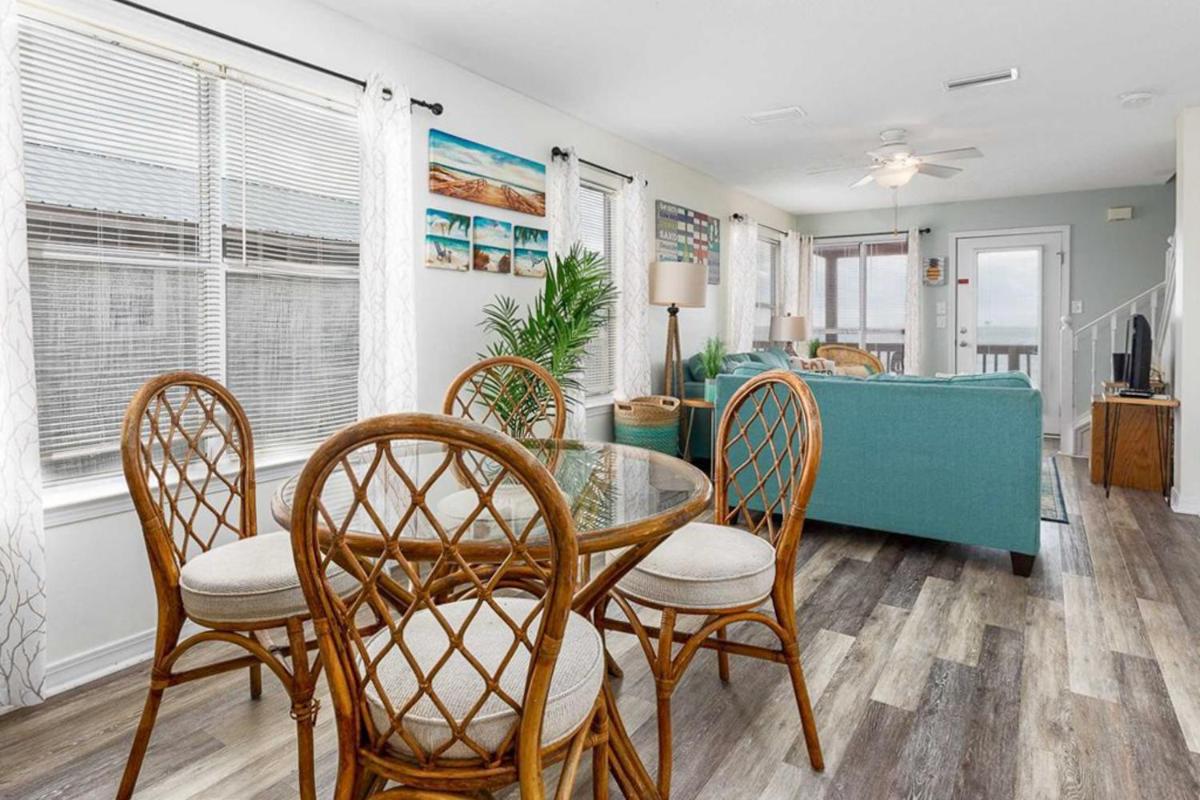 Sand Days East by Meyer Vacation Rentals - Housity
