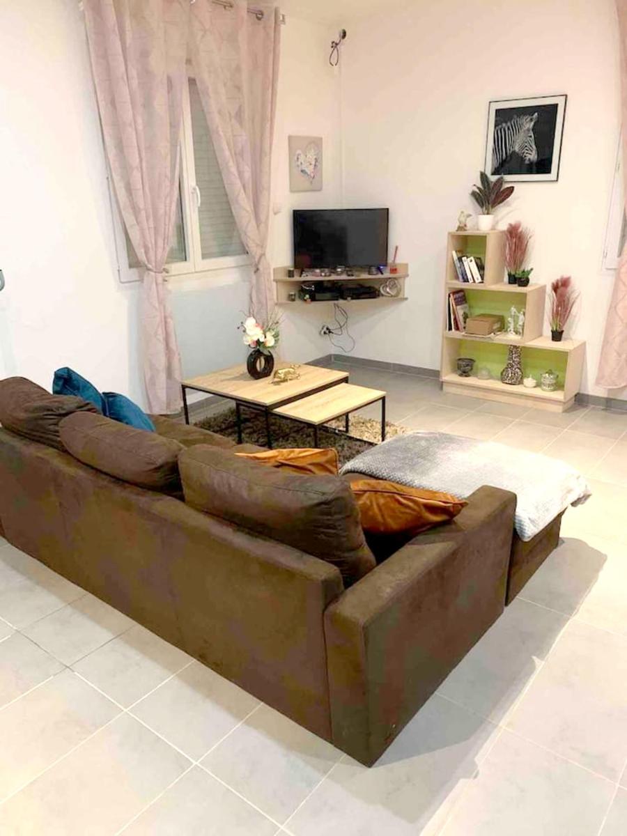 Studio charmant a Dijon avec terrasse 38 m² et jardin - Housity