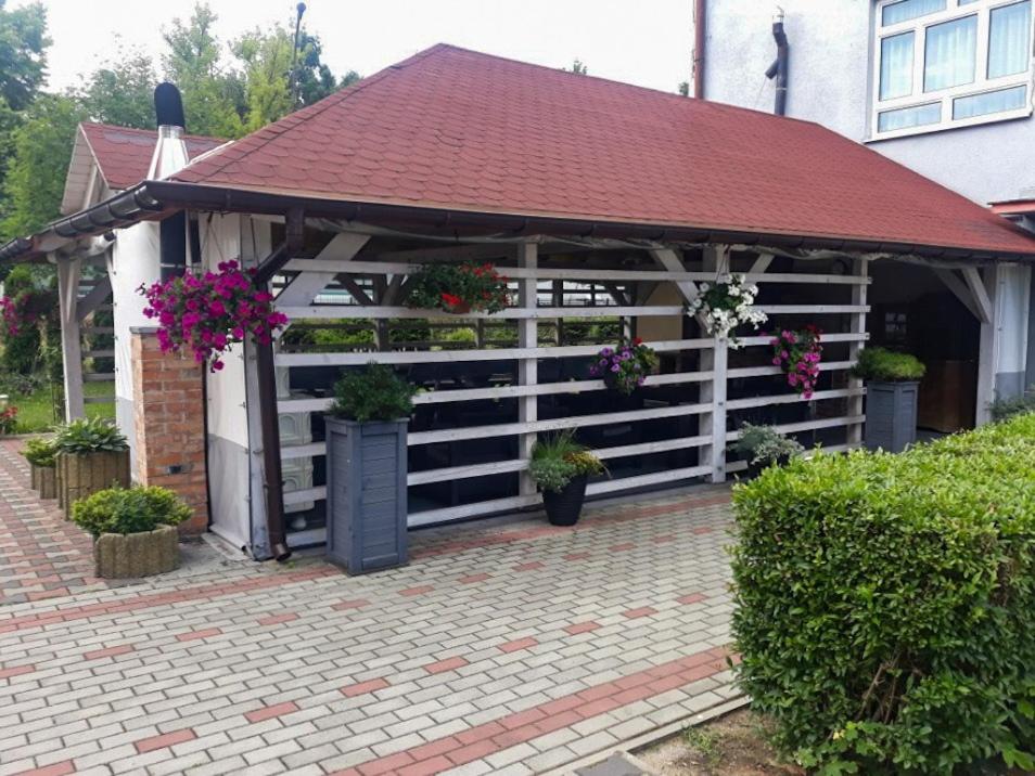 Zajazd Polonez - Housity