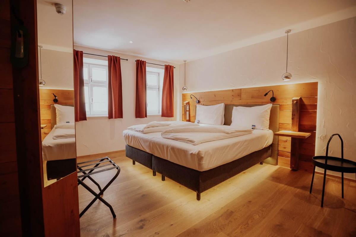 Altstadtmittehotel Sonne - Housity