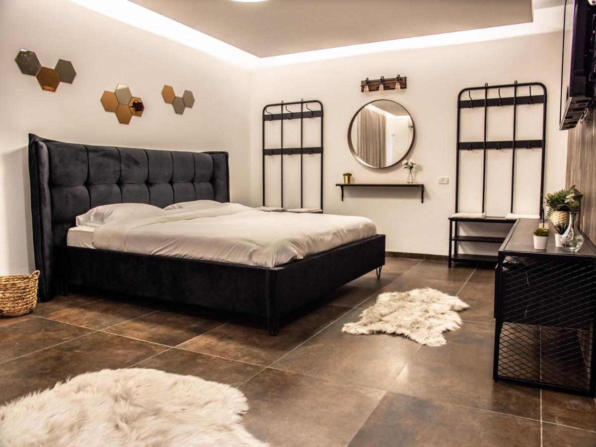 סוויטות אושר בגולן - Housity