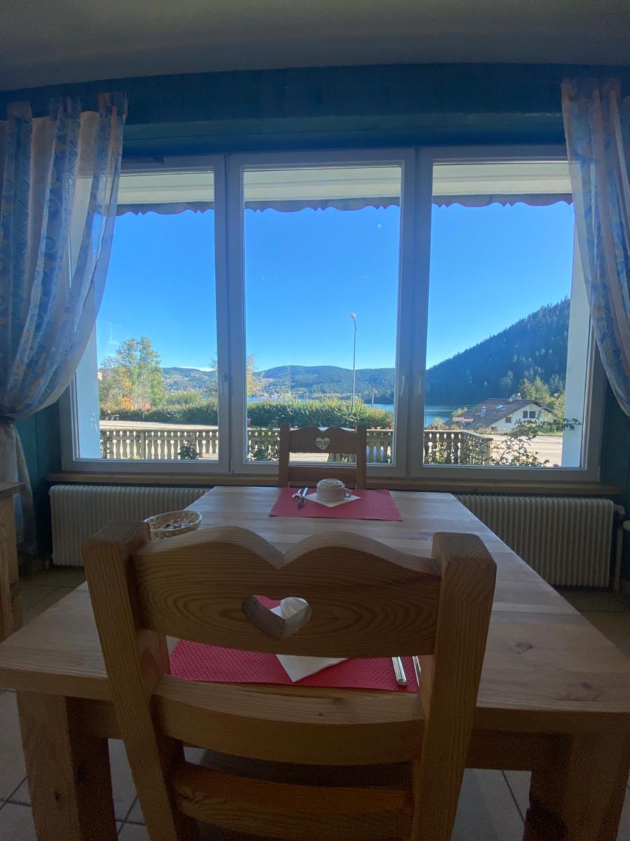 Vue générale sur la montagne ou vue sur la montagne depuis l'hôtel