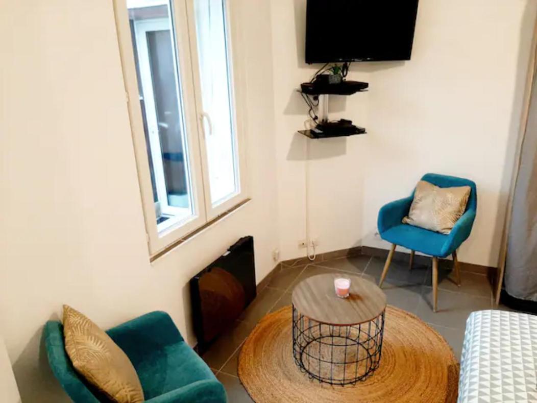 Le Petit Charmeur, parking, Wifi, gare - Housity