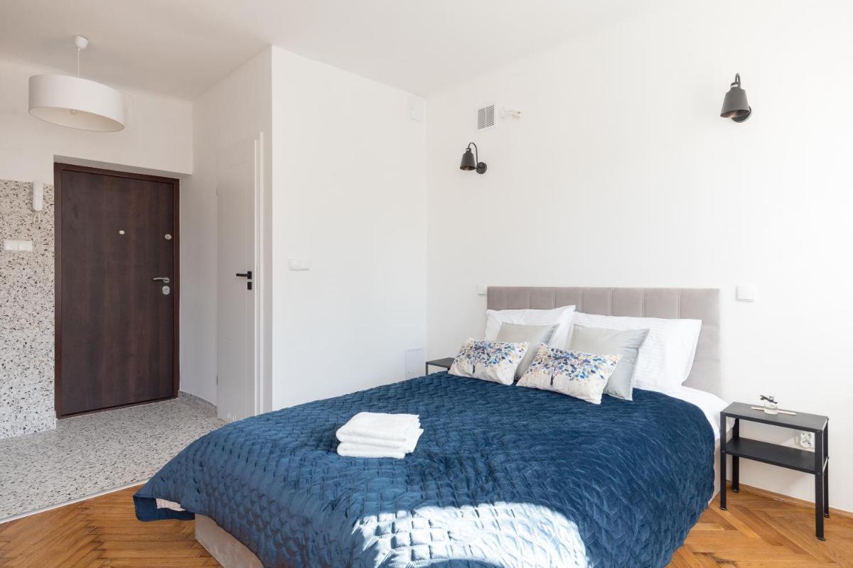 Old Town Velvet Studio - Housity