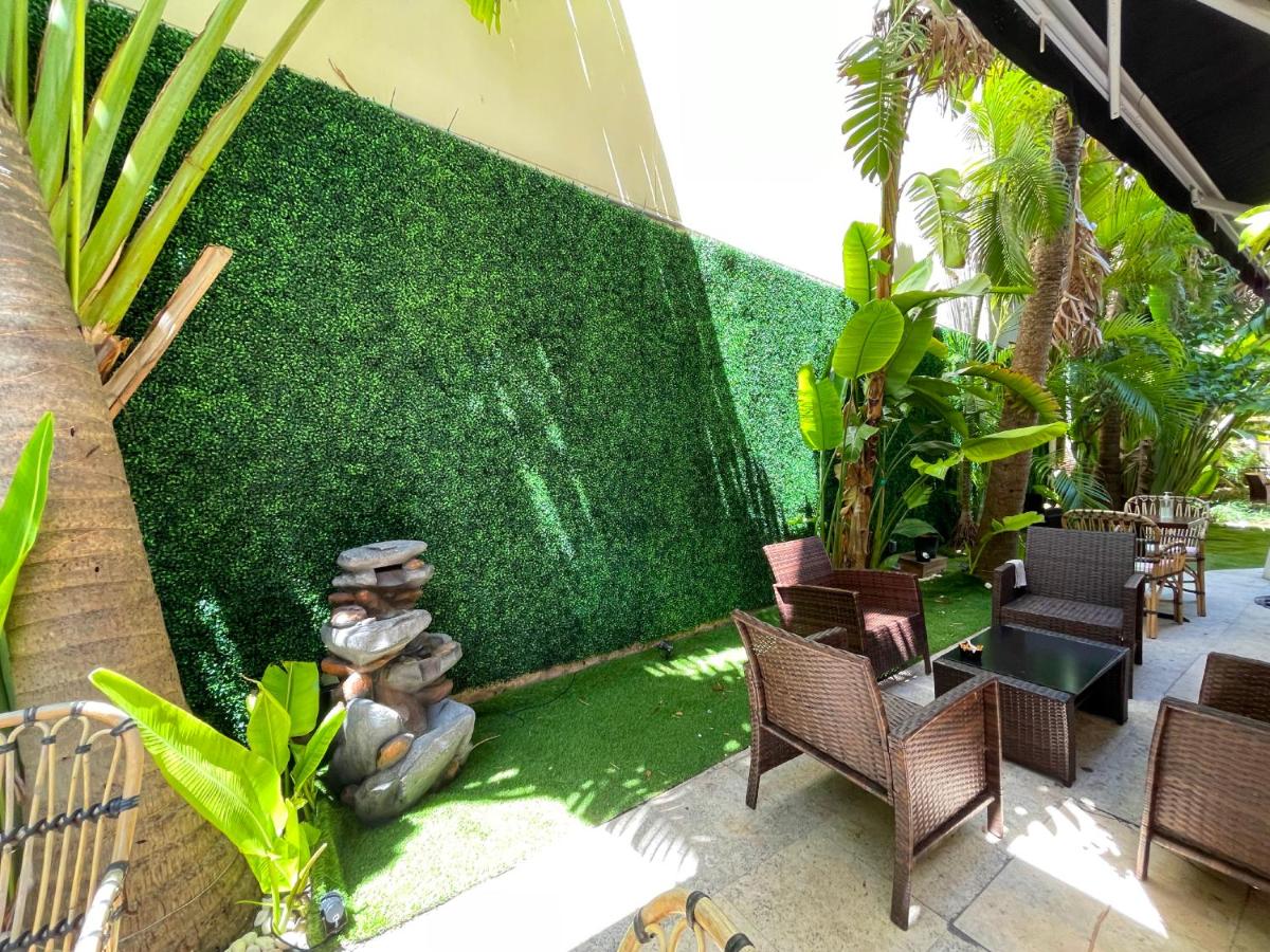 Cento Collins Stays by Mercury South Beach - Housity