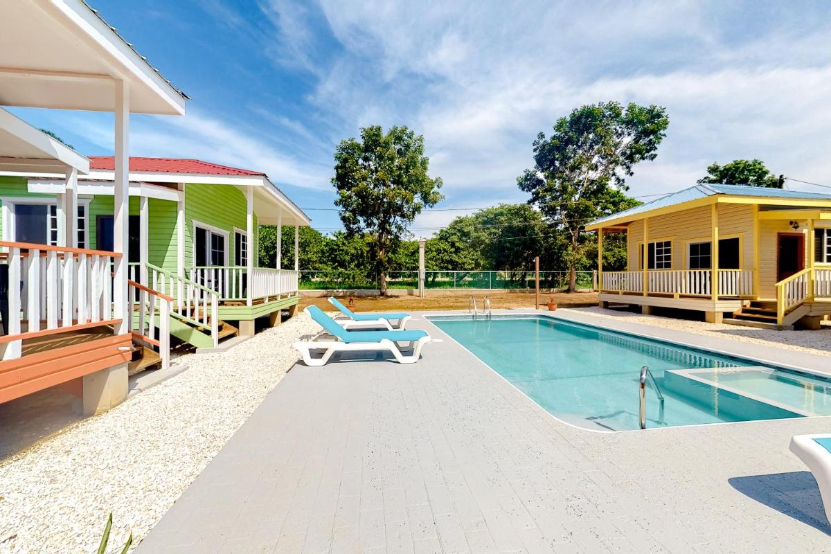 Hummingbird Estate - Housity