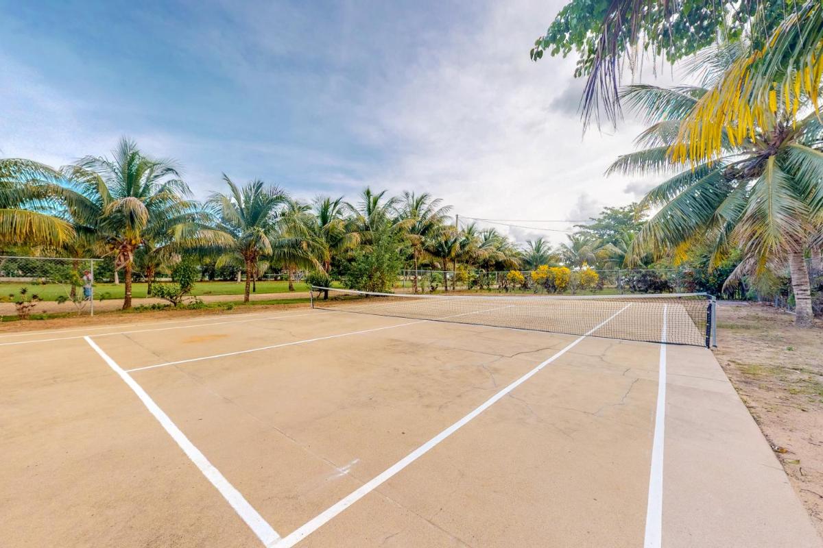 Hummingbird Estate - Housity