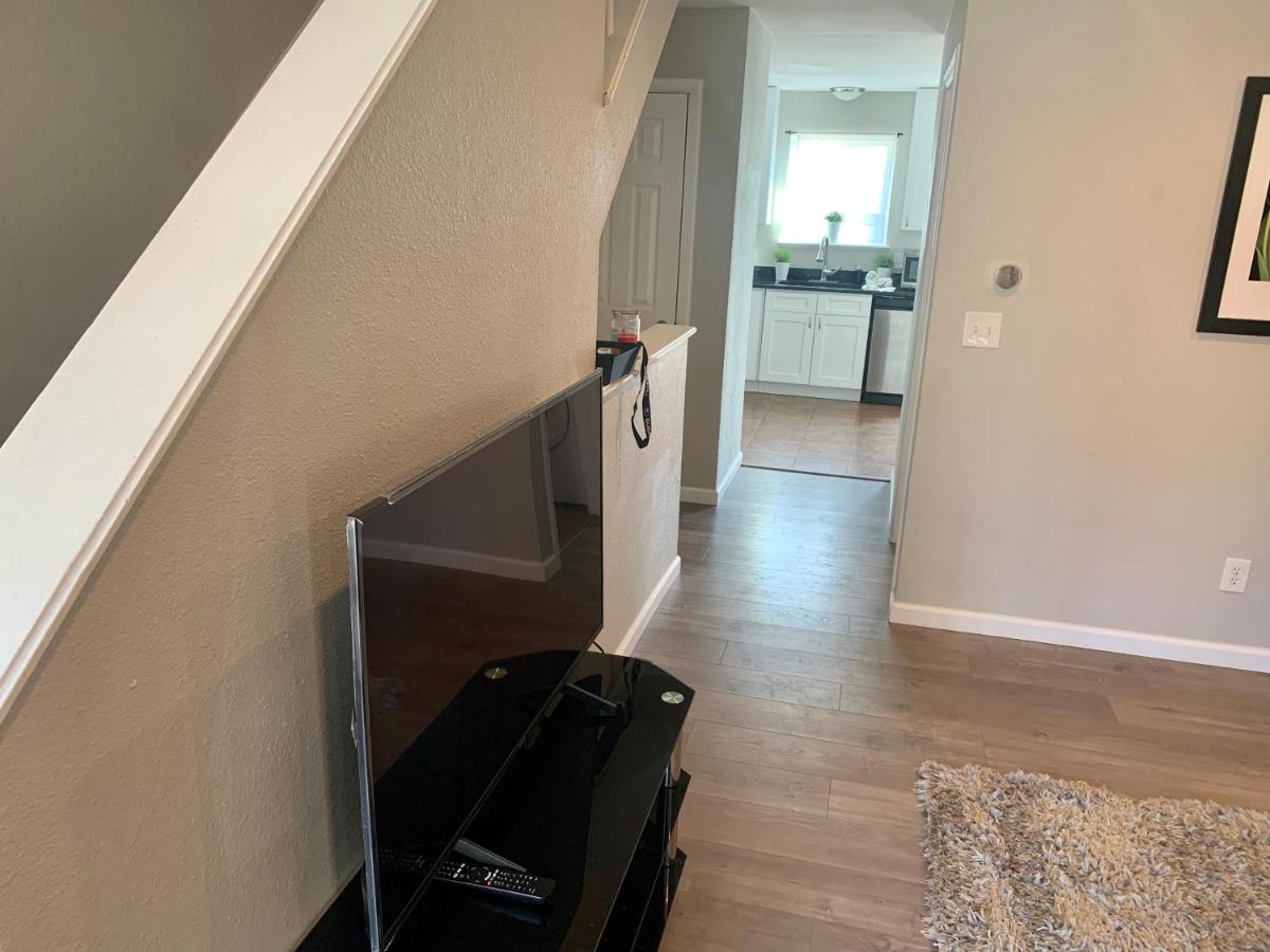 Your home close to Anshutz and DIA - Housity