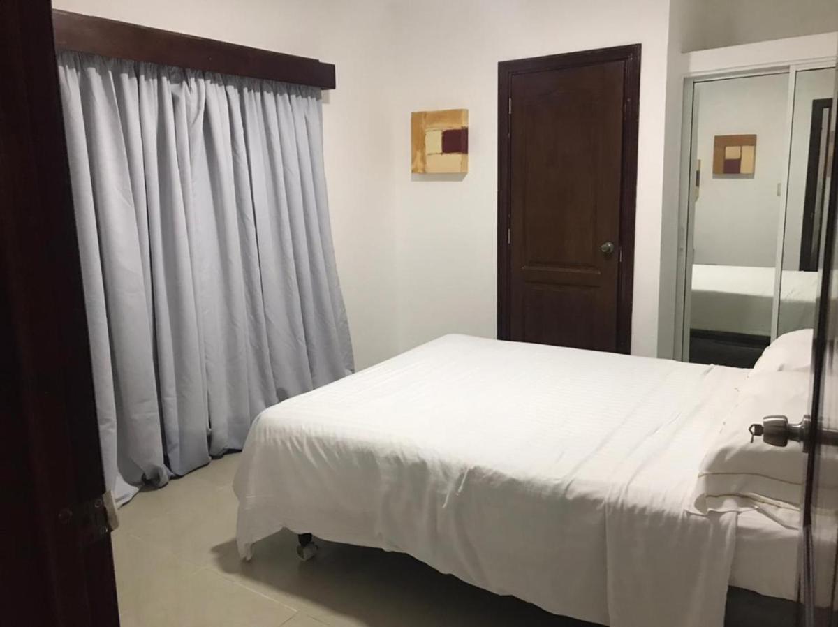 Rose In Paradise - Housity