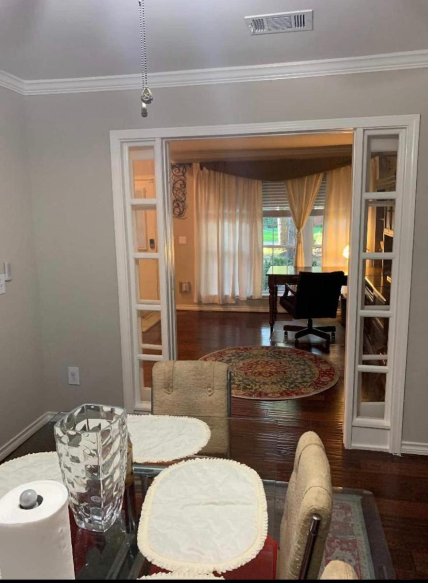 Best Fully Furnished Vacation Houston Home, The Woodlands, Texas - Housity