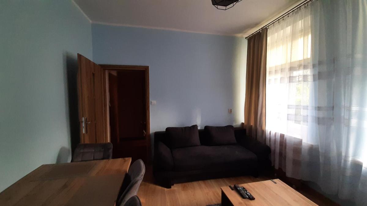 Apartament w Kudowie-Zdrój - Housity
