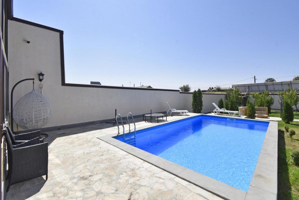 Luxury Villa near Yerevan - Housity