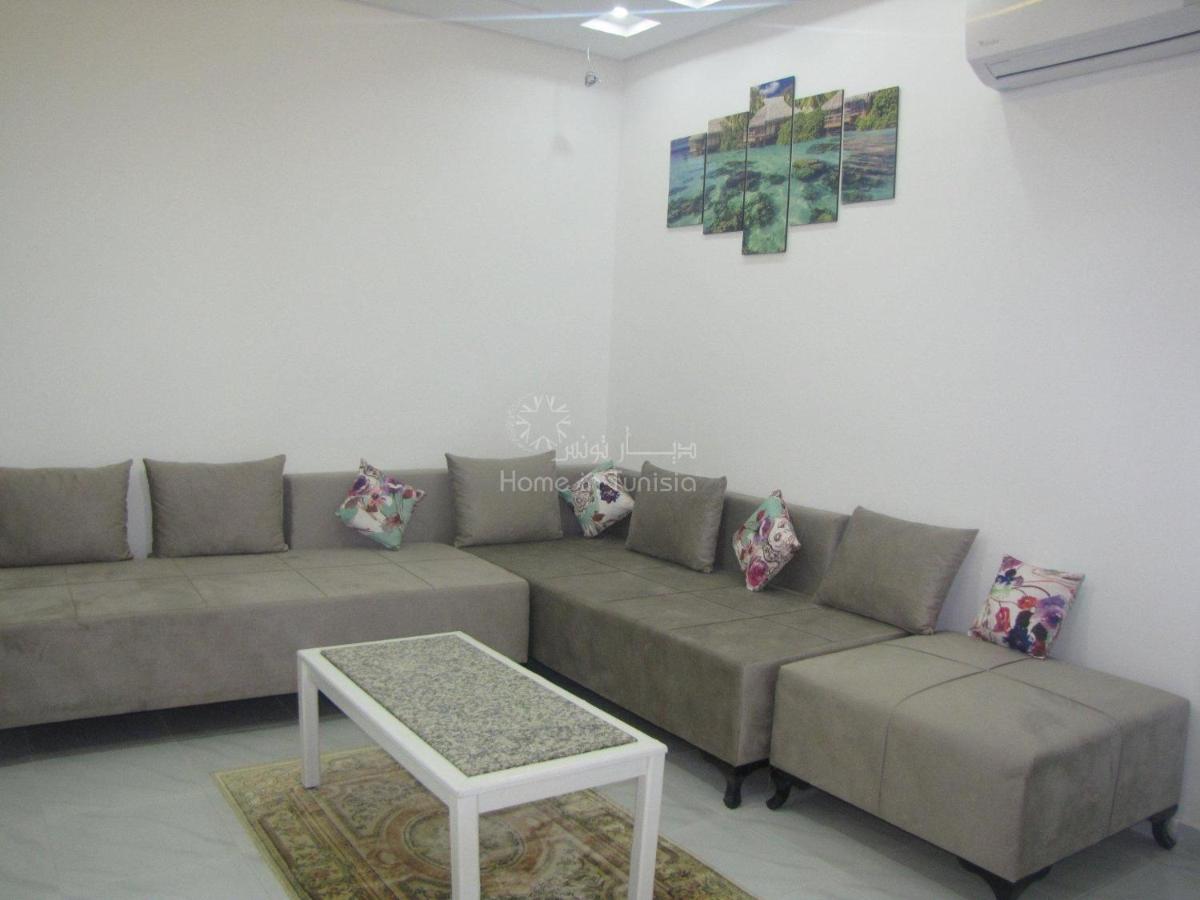 Joli appartement a chott mariem - Housity