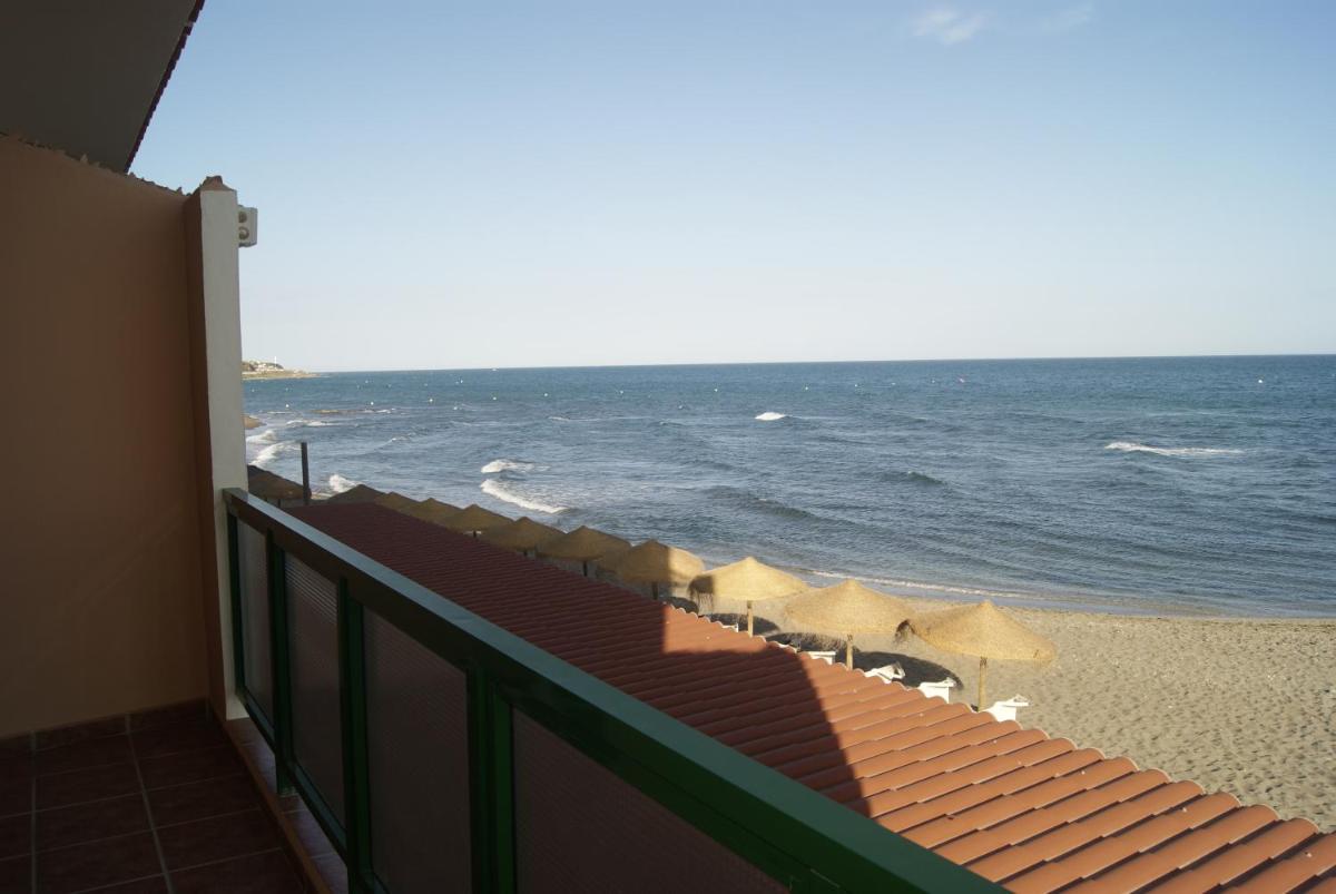 Apartamentos La Dorada - Housity
