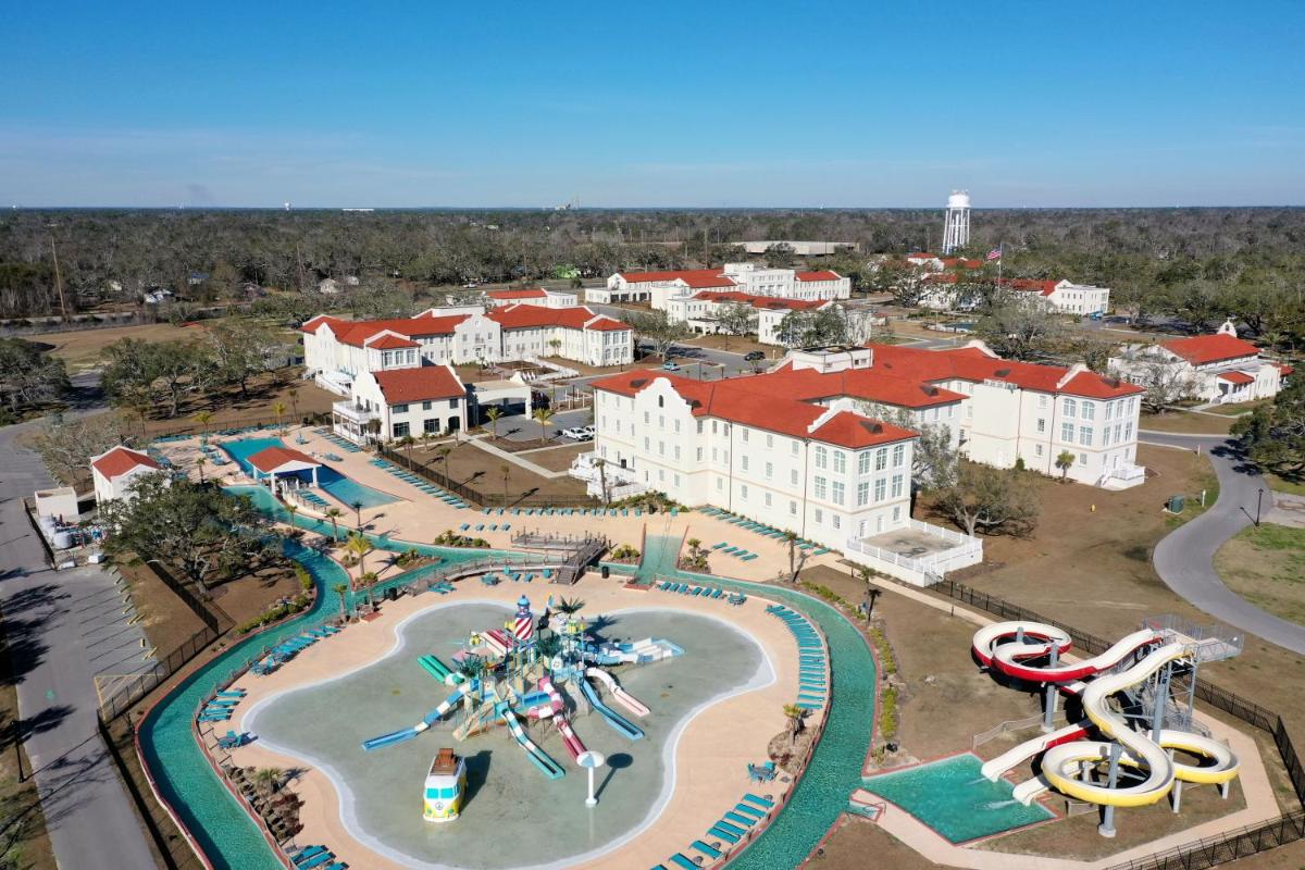 Oasis Resort Gulfport - Housity