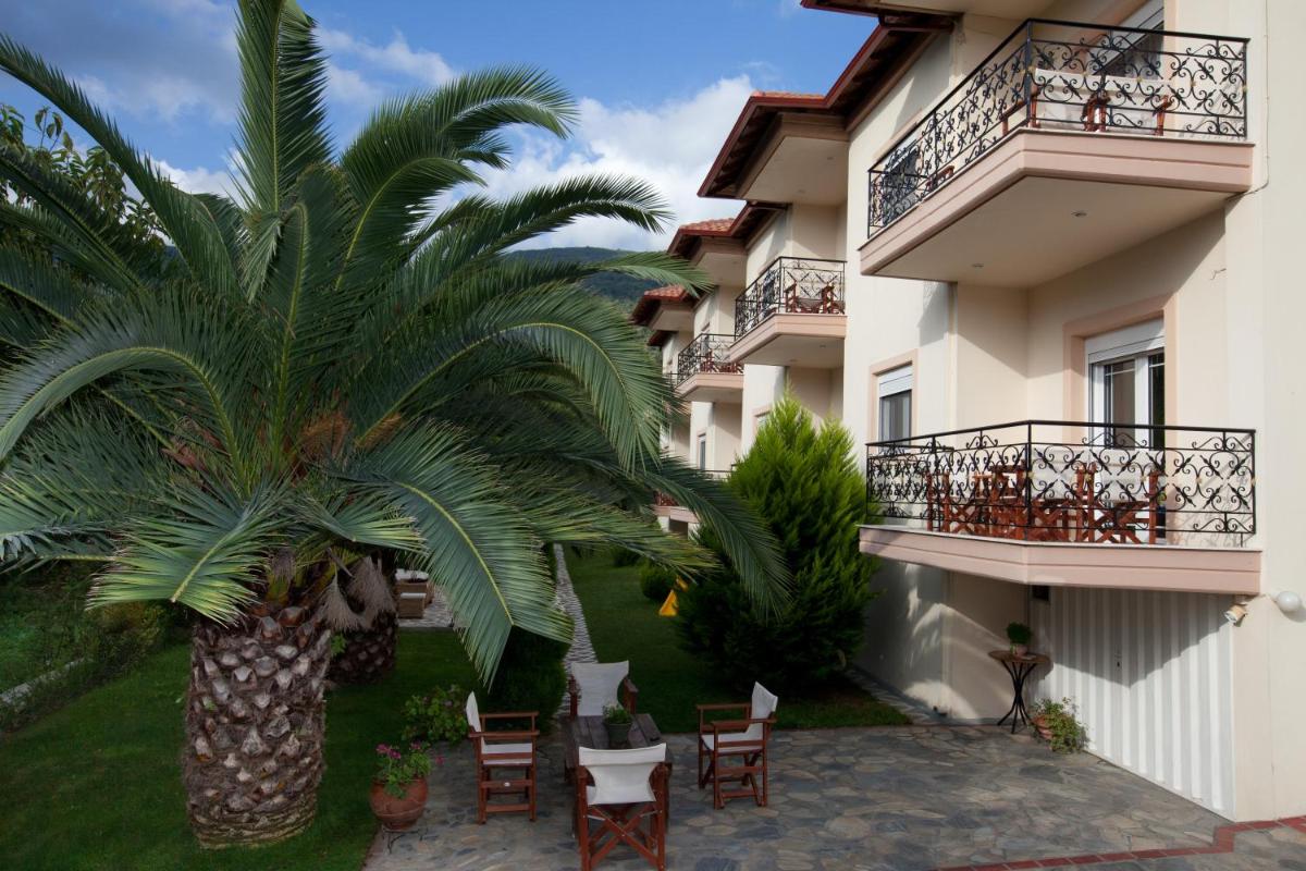 Yiouli Hotel - Housity