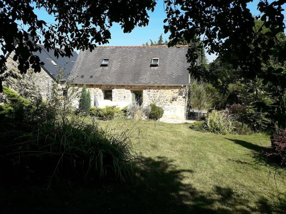 Charmante petite maison à la campagne-proche bourg - Housity