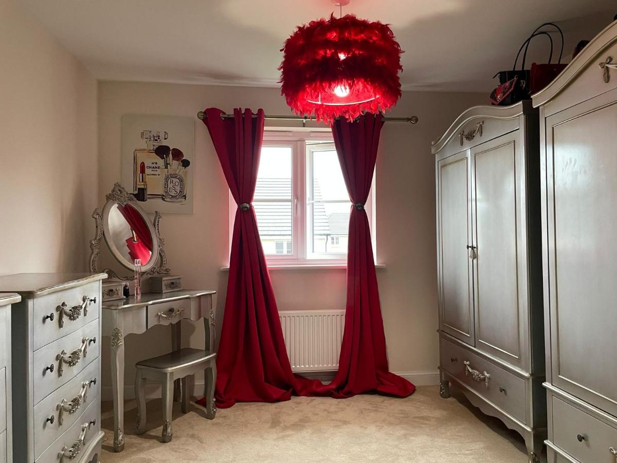 Luxury House (COP26) - Housity