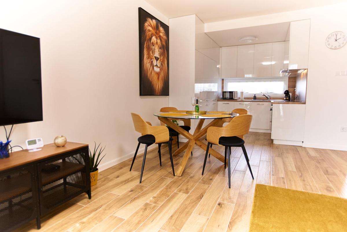 STARLIGHT BRONZE Szeged- Exclusive - Housity