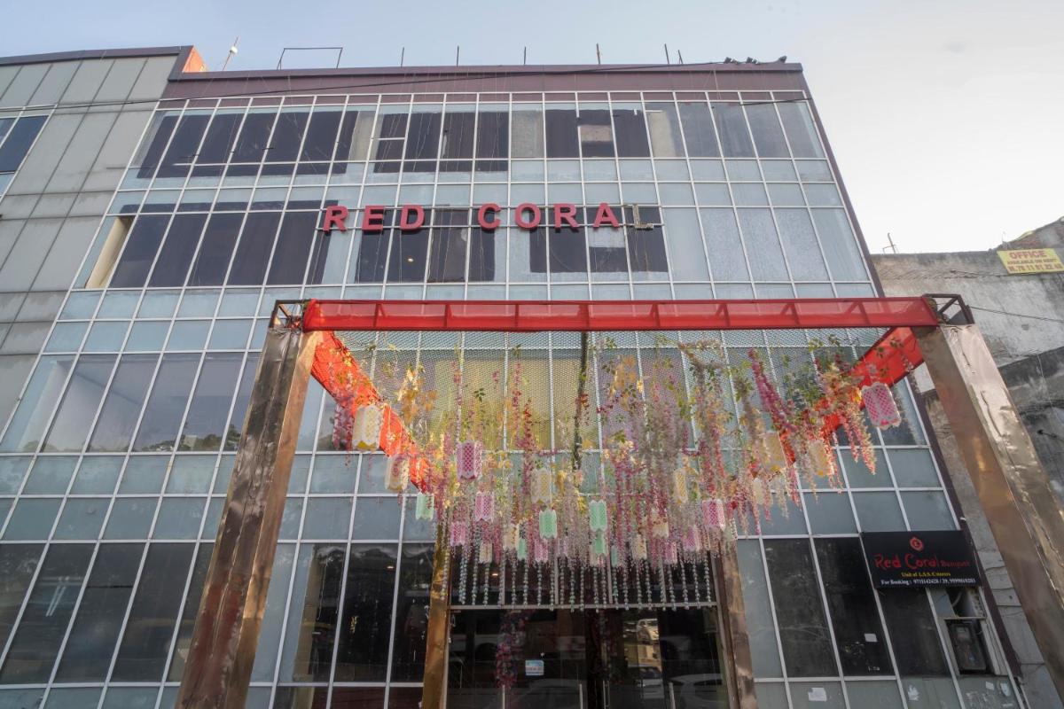 Hotel Red Coral By F9 Hotels - Housity