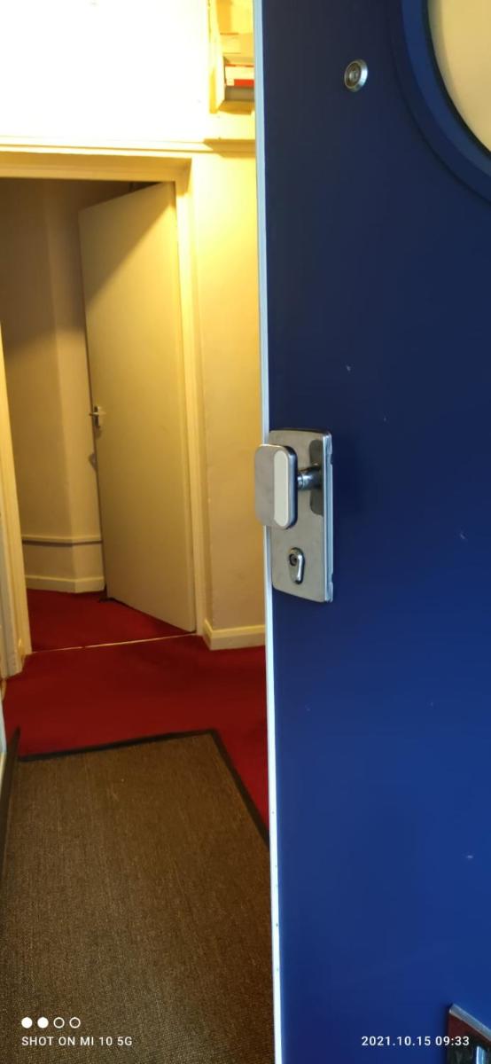 Nice Double Bedroom at Streatham Place - Housity