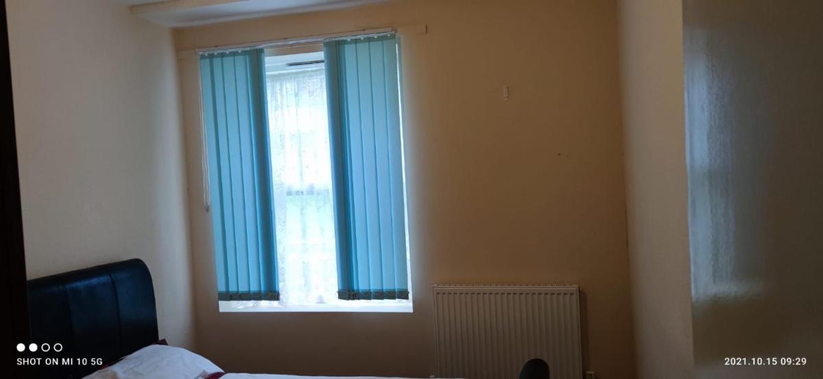 Nice Double Bedroom at Streatham Place - Housity