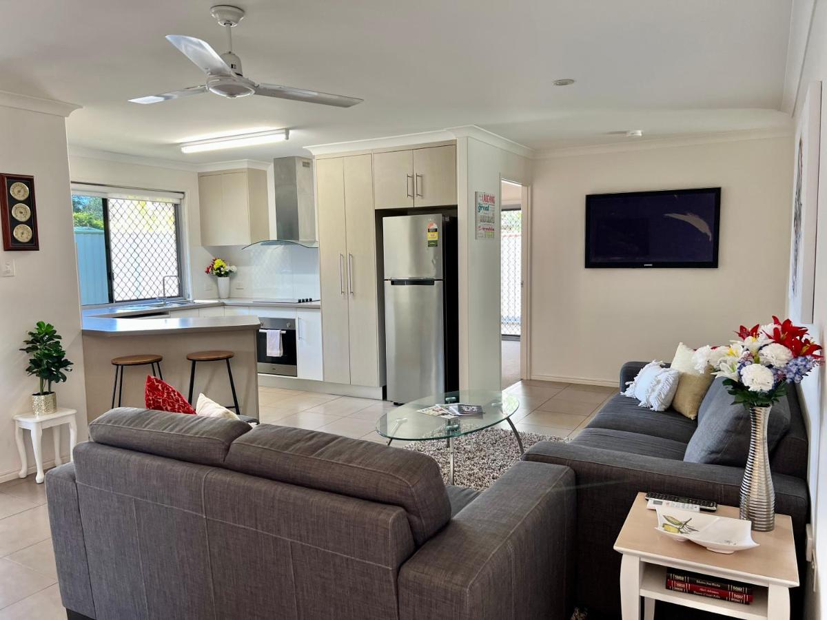Home away from home - Modern luxury in central Bundaberg - Housity