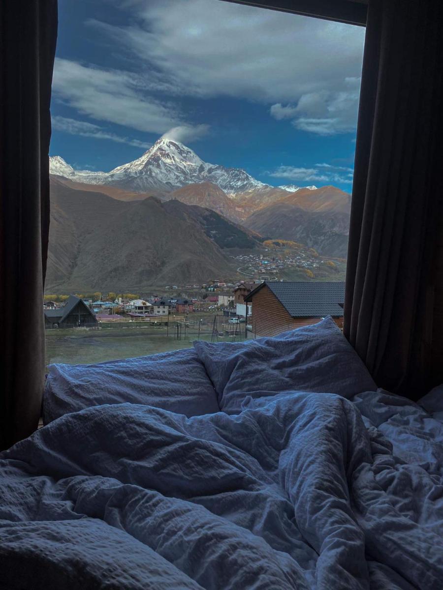 Kazbegi Twins - Housity