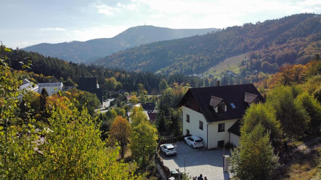 Apartamenty Poziomkowe - Housity