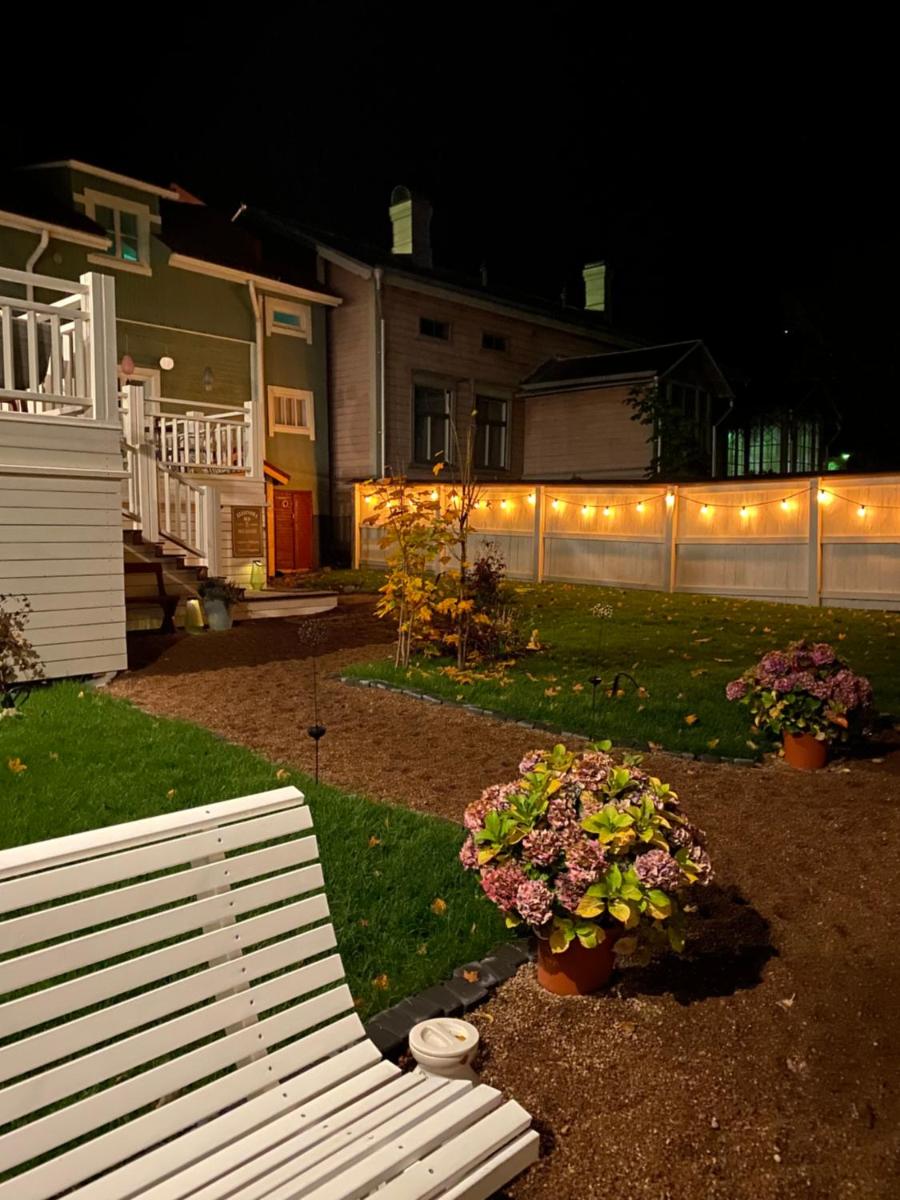 Eleonora Bed & Breakfast - Housity
