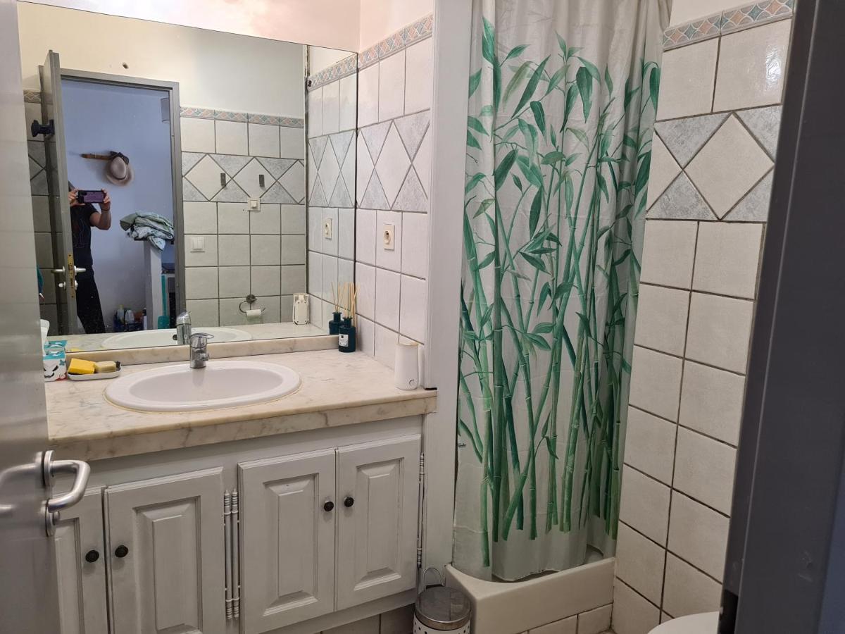 superbe appartement avec parking gratuit et coin exterieur - Housity