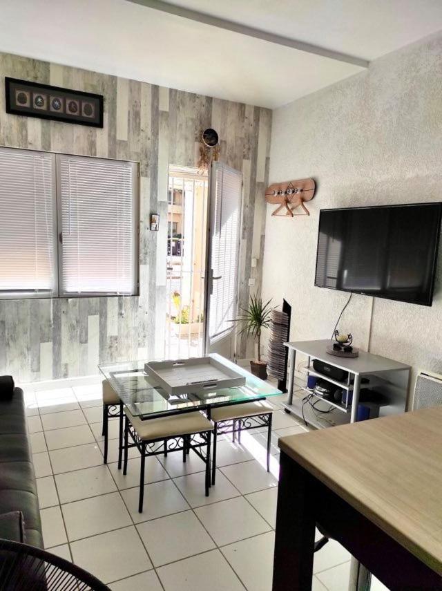 Appartement T2 au Port de Canet-en-Roussillon - Proche de la Plage et de l'Aquarium Oniria - Housity