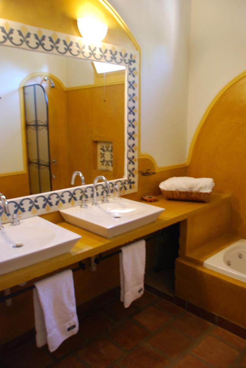 La Vaca Tranquila - Housity