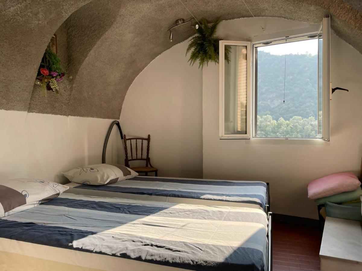 Casa Venezia in Airole, Liguria, Italy - Housity