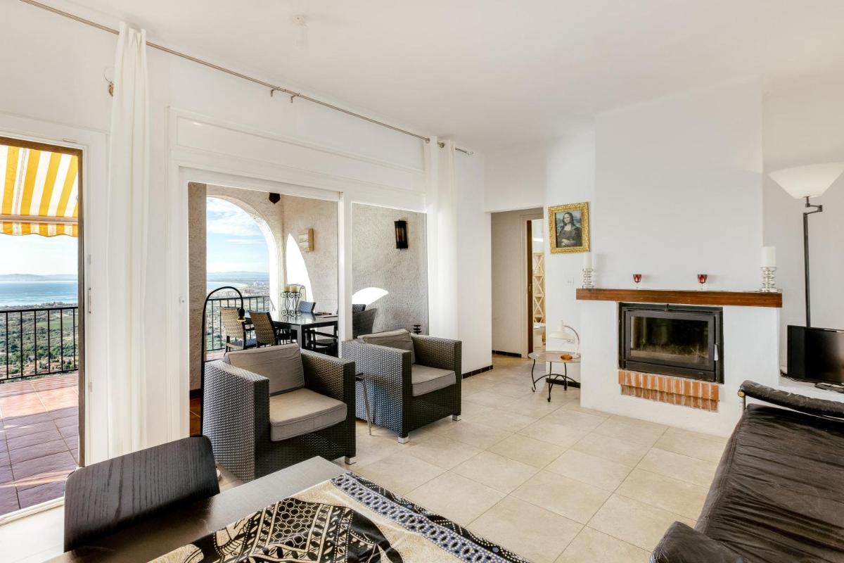 Villa with the most beautiful view - Housity