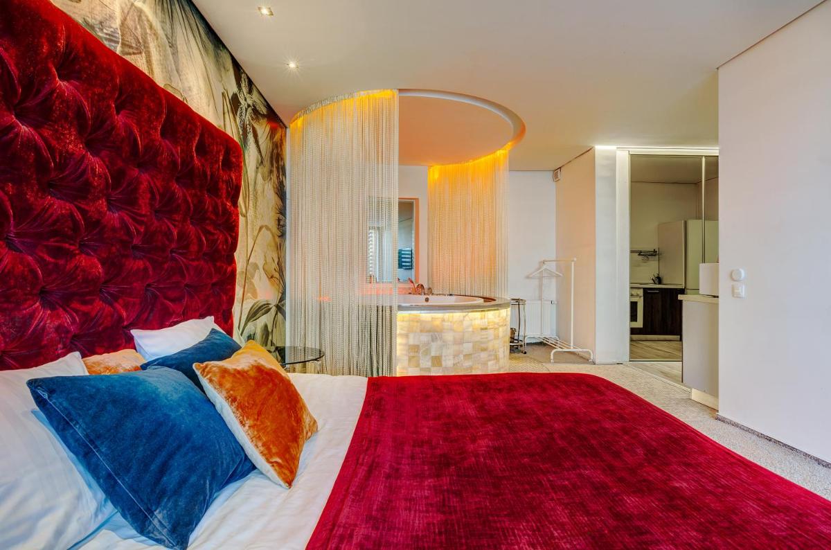 Apartments with jaccuzi - Housity