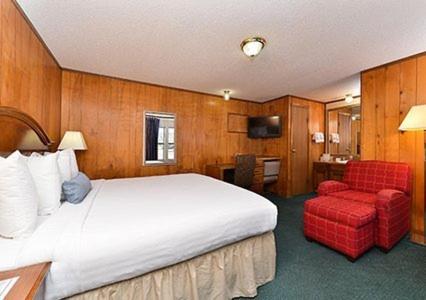 Budget Host - Housity