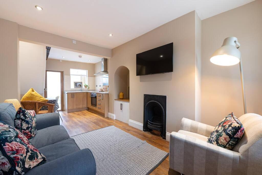 Besford Square, Shrewsbury Town - Housity