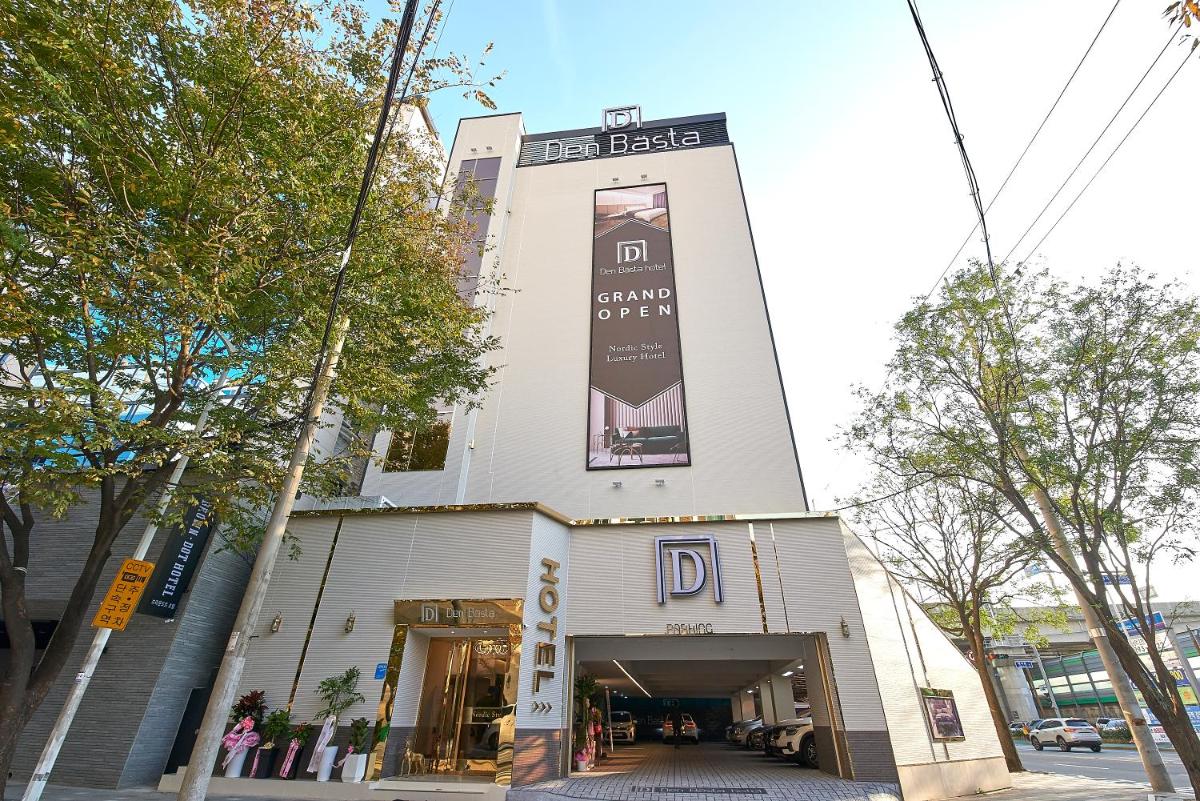 Denbasta Hotel - Housity