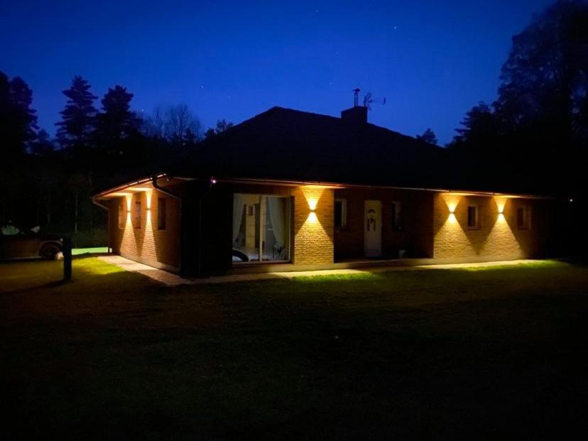 Forest house for family - Housity