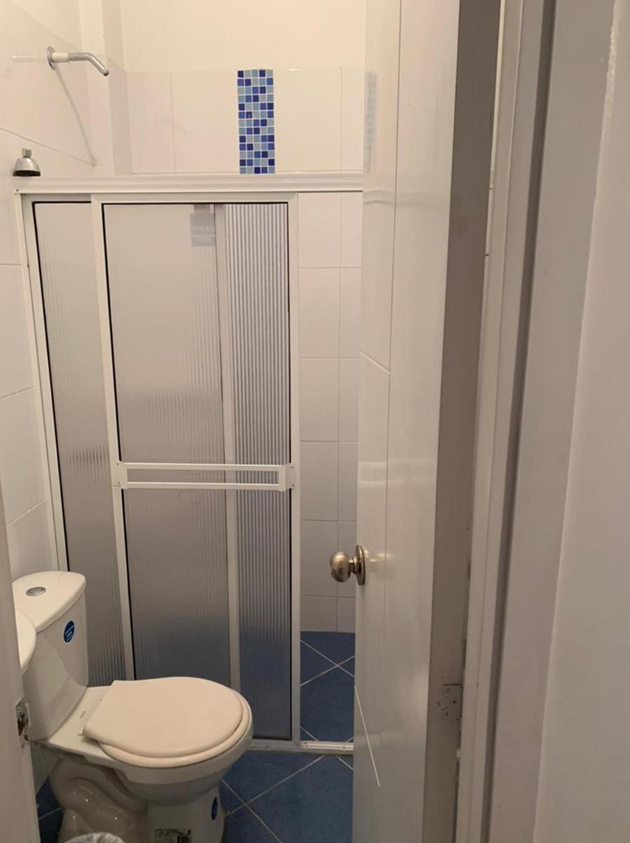 Hotel West Plaza - Housity