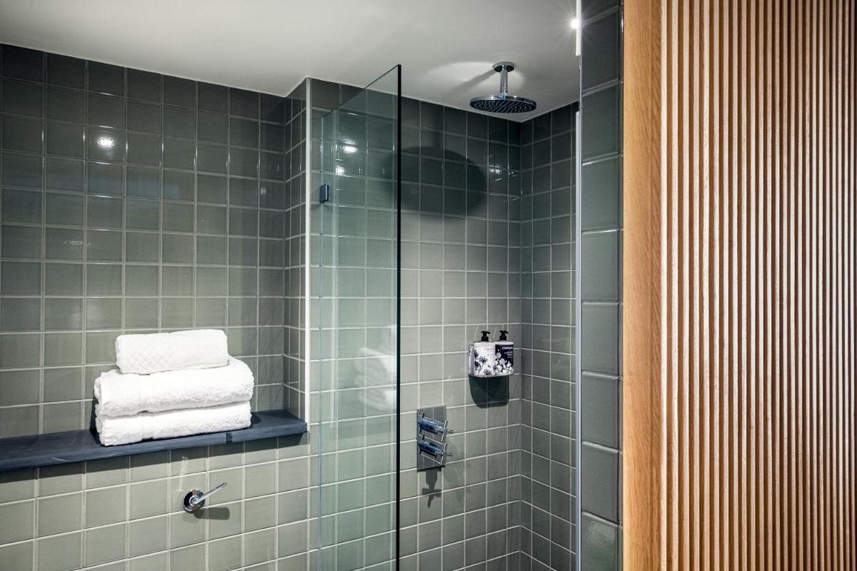 Mollie's Motel & Diner Oxfordshire - Housity